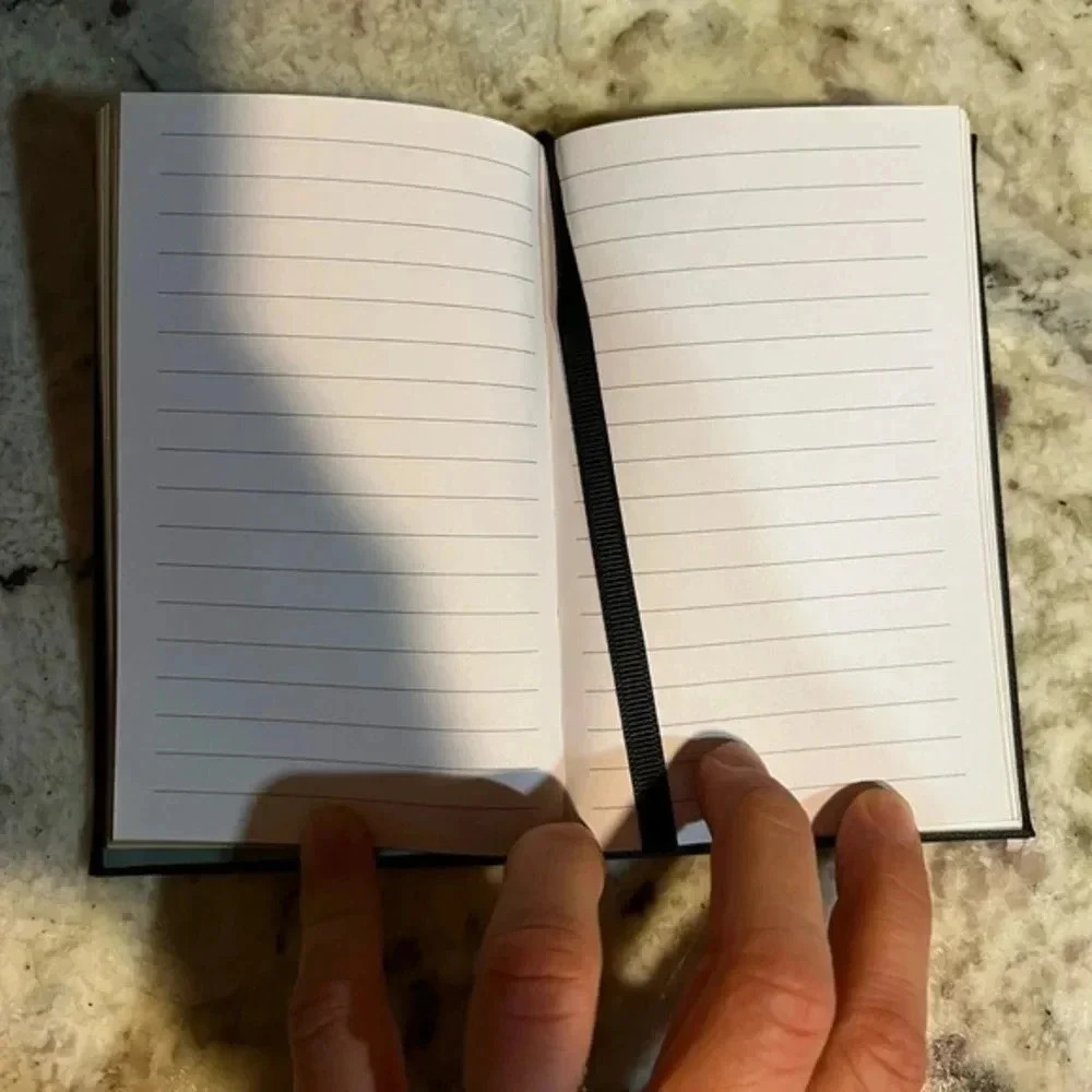 ❇️Marc Jacobs Mini Notebook 2 for $22❇️ - Picture 2 of 3
